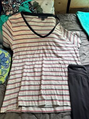 Tommy Hilfiger Striped V-Neck Tee in Cream, Red & Black Trim